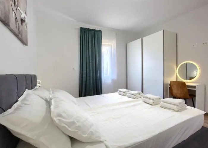 Apartment Mons Pula